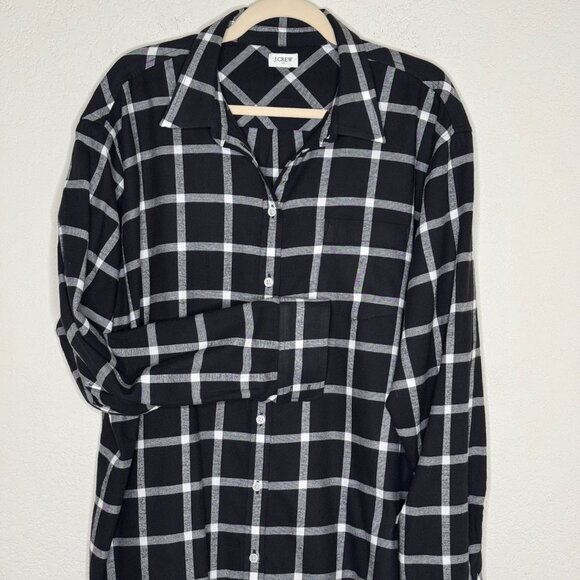 EUC JCREW Flannel Shirt Woman's Plus 2X Cotton Black Ivory Plaid Relaxed Fit - Picture 3 of 10